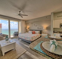 Deluxe Beachfront Studio, Shores of Panama New and Renovated - Accommodation Alabama