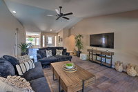 Desert Gem with Pool  BBQ 5 Mi to Lake Havasu Accommodation Alabama