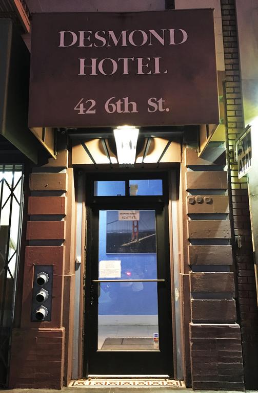 Desmond Hotel - thumb 3