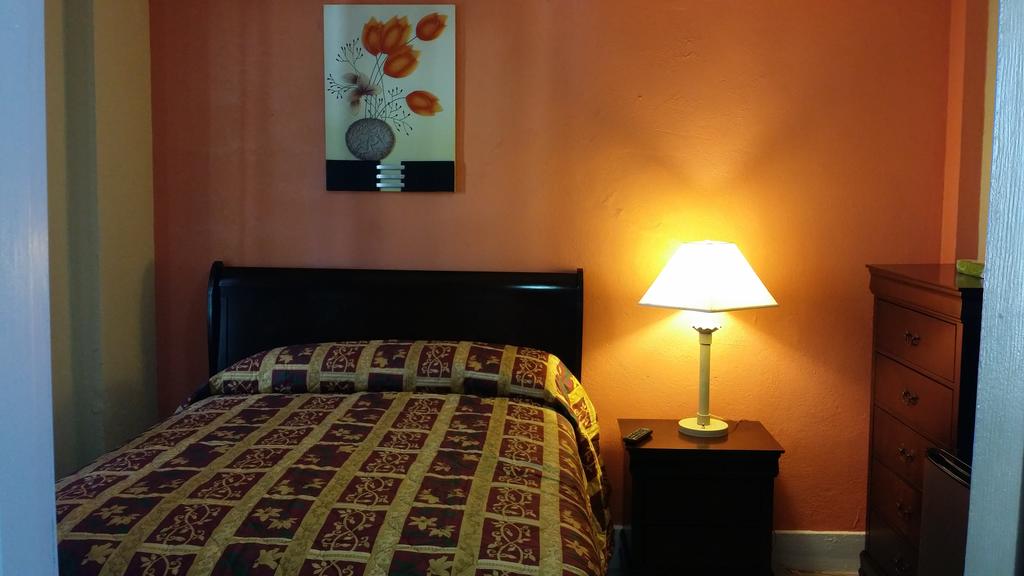 Desmond Hotel - thumb 0