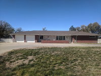 DIA BnB - The G Suite - Great entertainment - Top of the line King Bed - Superfast wifi - 420 friendly Accommodation Alabama