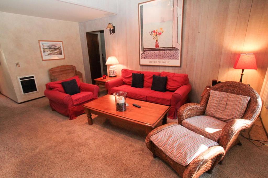 Discovery 4 #160, Loft - thumb 2