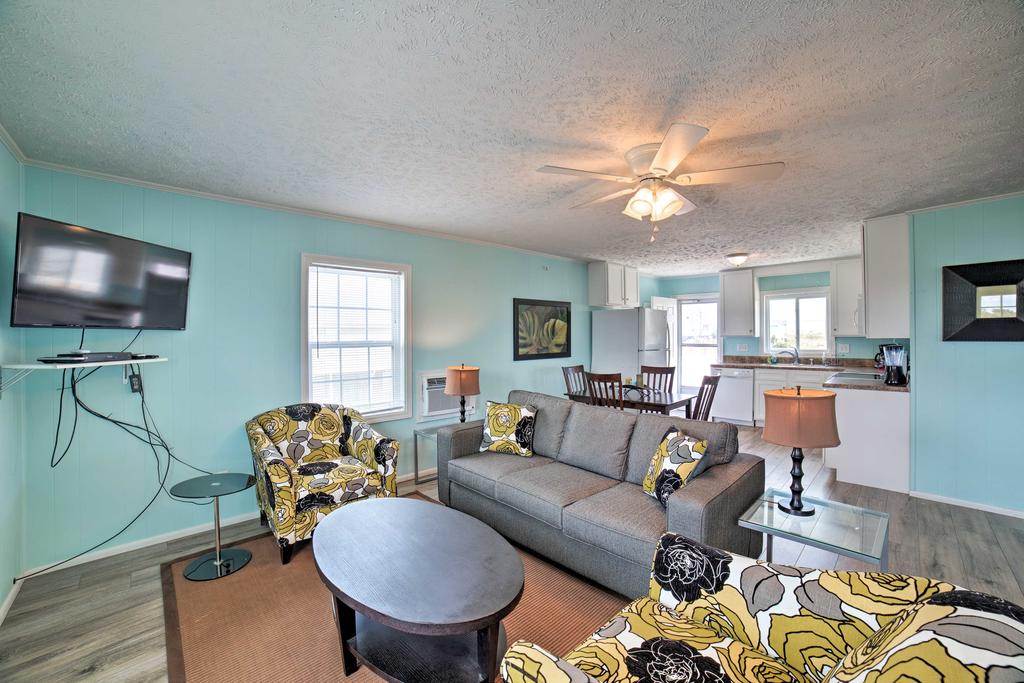 Dog-Friendly Surf City Home, 2 Blocks To Beach! - thumb 2