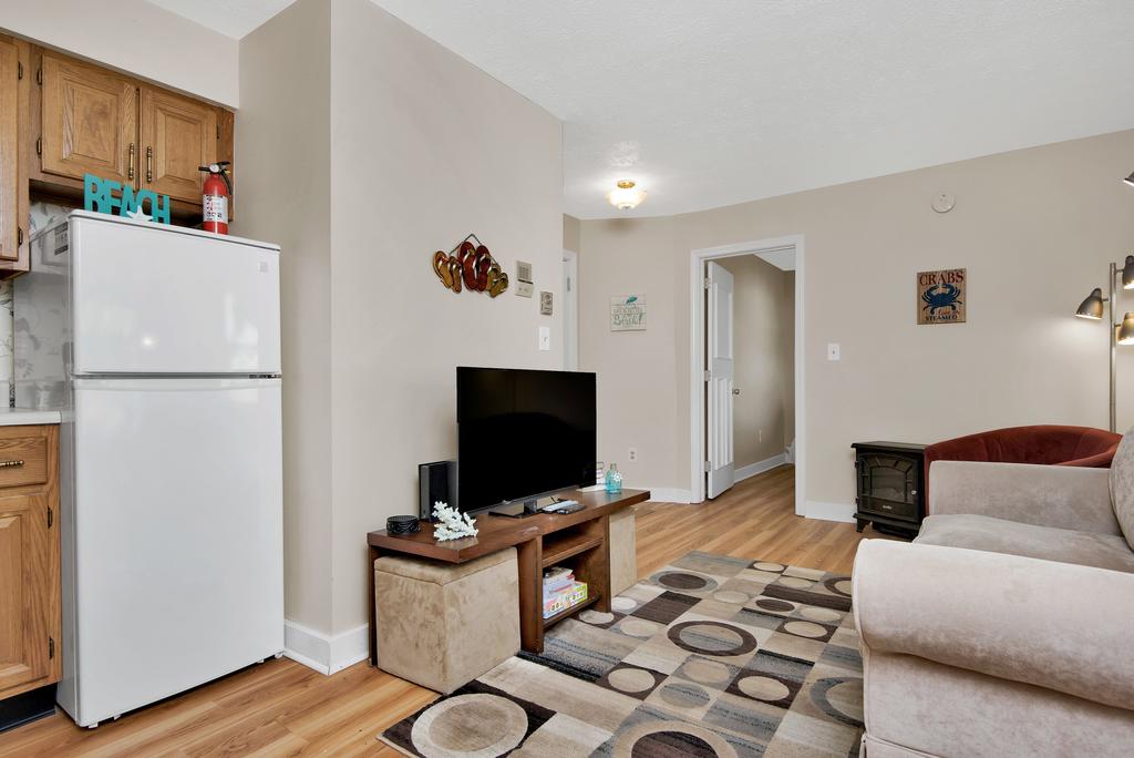 Downtown Beach Condo - thumb 2