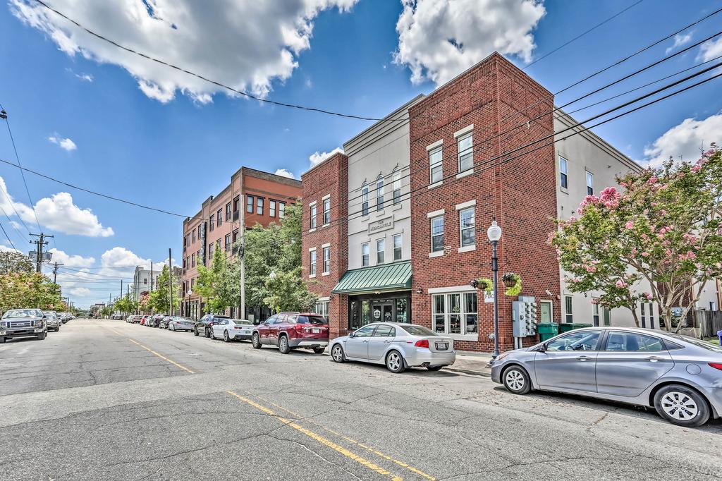 Downtown Condo Half Mi To The Wilmington Riverwalk! - thumb 3