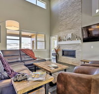 Expansive Mtn Retreat, 3mi to Granby Ranch! - Accommodation Alabama