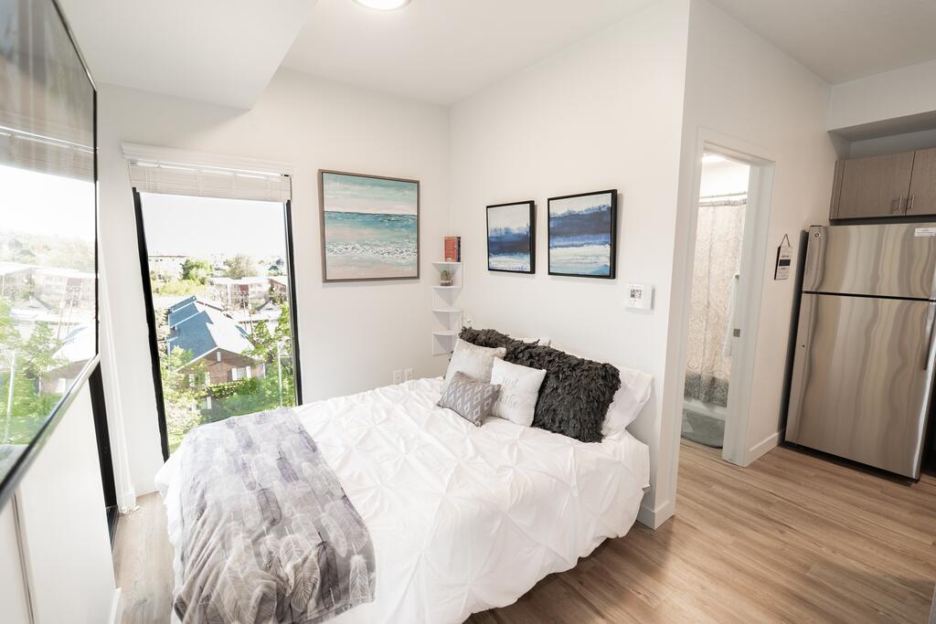 Extended Stays Washer And Dryer In Unit Hot Tub Gym Heart Of Downtown - thumb 2