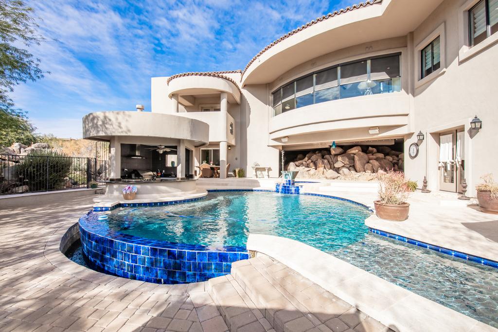 Extravagant Fountain Hills Estate Home - thumb 0