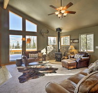 Fairplay Cabin with Mtn View - 30 Mins to Breck! - Accommodation Alabama