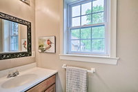 Family Home with WiFi 14mi to Dutch Wonderland Accommodation Alabama