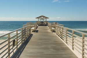Four Seasons Condo - 3 Bedroom 3 Units On Beach Side, Outstanding Complex W/ 702 Ft Fishing Pier