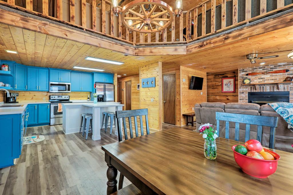 Fully Remodeled Munds Park Woodland Cabin Getaway! - thumb 2