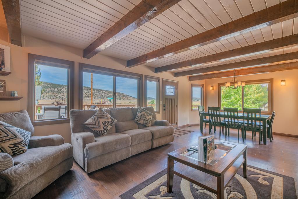 Gold Mountain Getaway - thumb 3