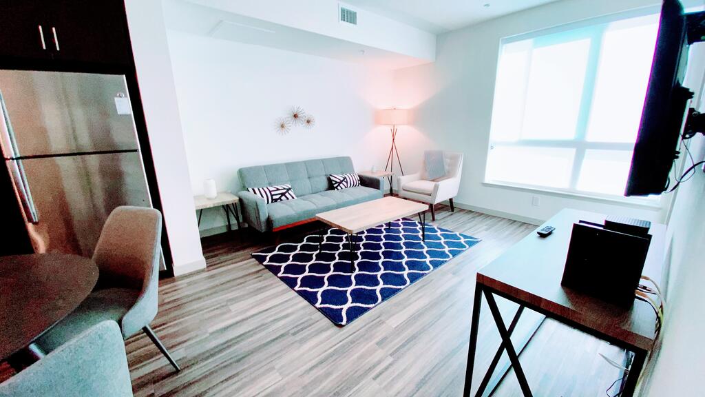 Gorgeous Rentals Opposite LA Convention Center - Staples - thumb 1