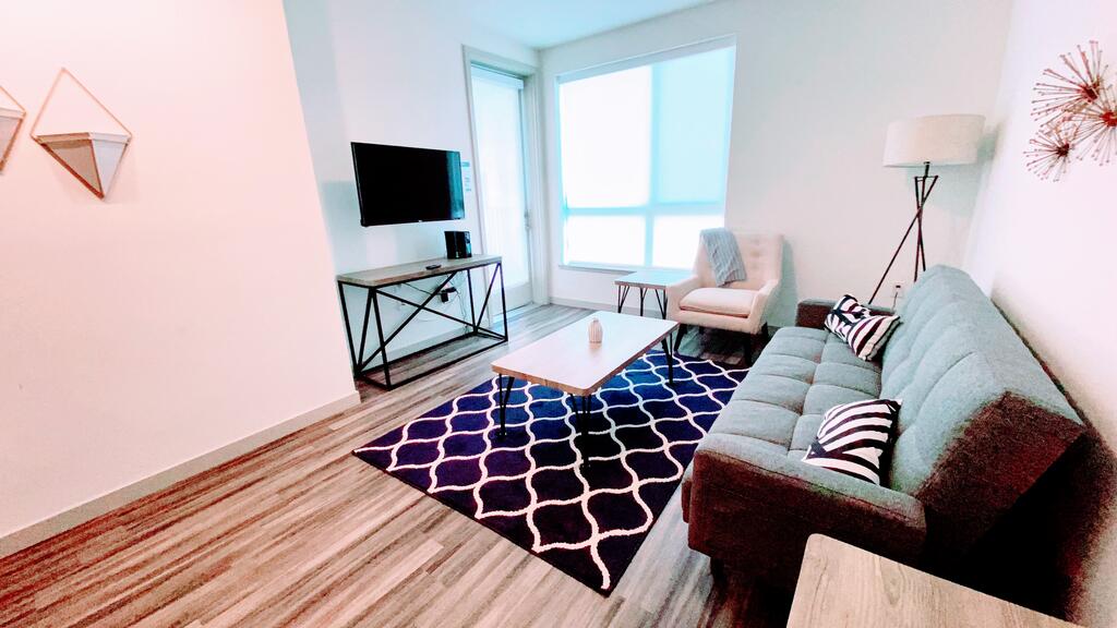 Gorgeous Rentals Opposite LA Convention Center - Staples - thumb 0