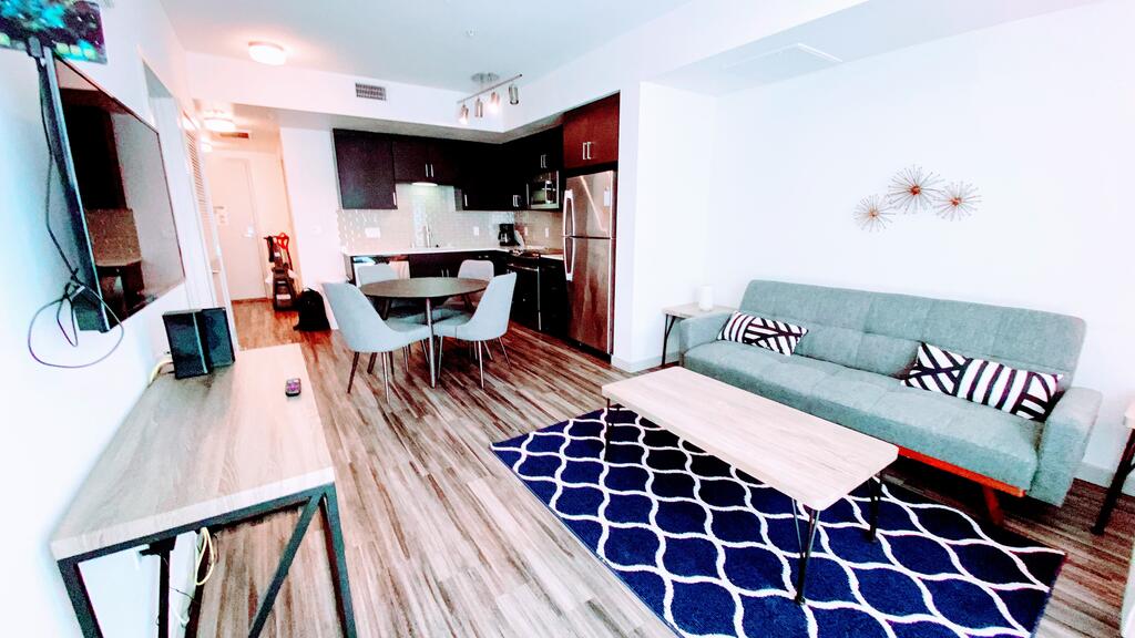 Gorgeous Rentals Opposite LA Convention Center - Staples - thumb 2