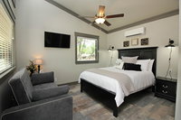 Green Acres Cottages - Blanco Suite Accommodation Alabama