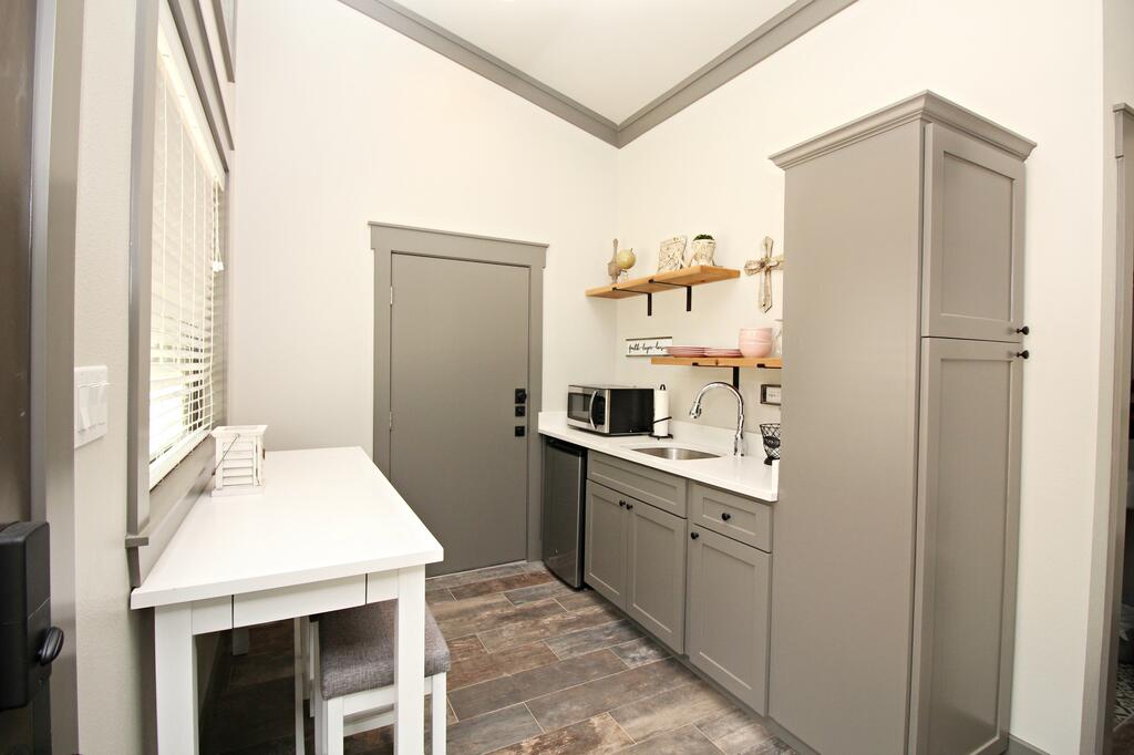 Green Acres Cottages - Wimberley Suite - thumb 3