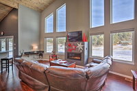 Hakuna Matata Cabin - Hot Tub 11 Mi to Mt Rushmore Accommodation Alabama