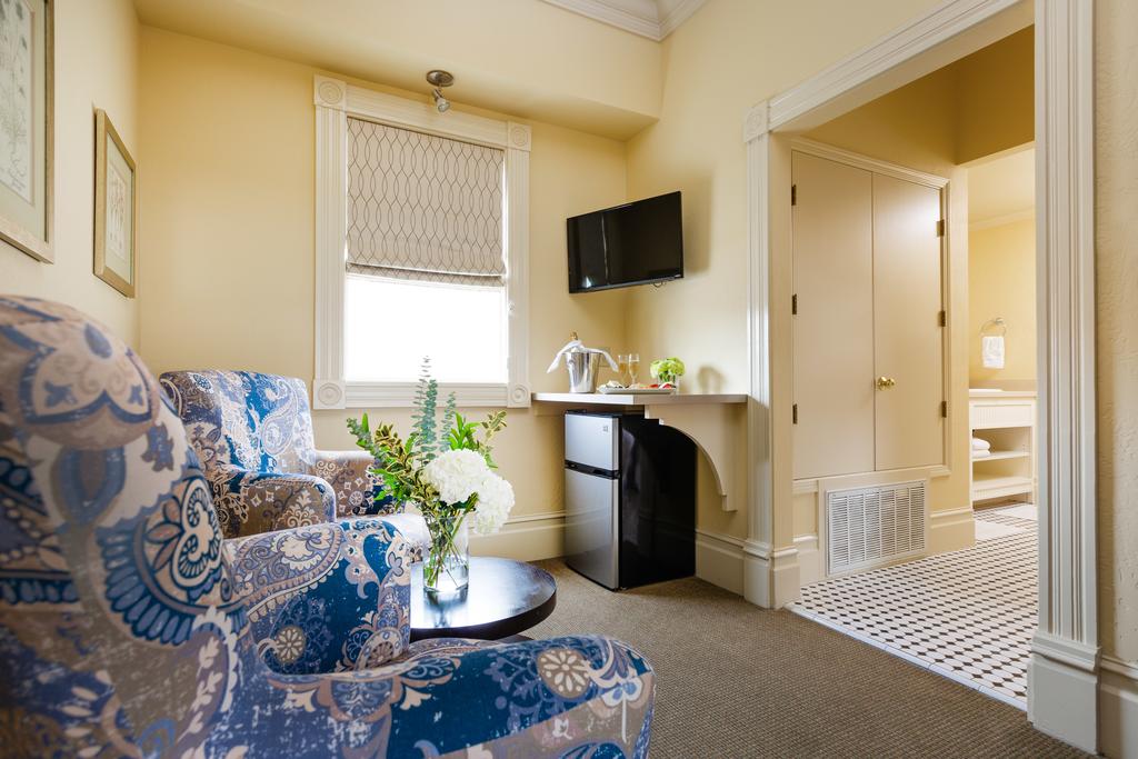 Healdsburg Inn On The Plaza, A Four Sisters Inn - thumb 2