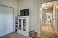 Heavenly Oaks Flower Farm - Pristine Farmhouse Accommodation Alabama