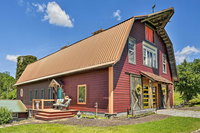 Historic Winston-Salem Guest Barn on Farm Accommodation Alabama