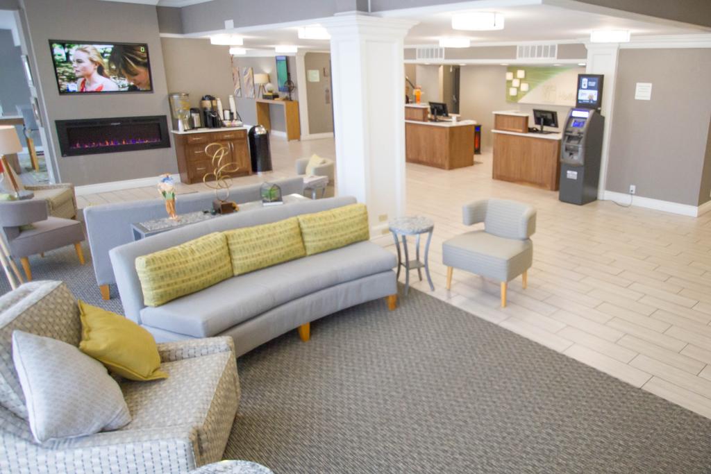 Holiday Inn Bloomington Airport - thumb 2