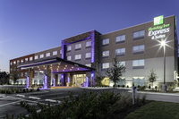 Holiday Inn Express  Suites - Wilmington West - Medical Park Accommodation Alabama