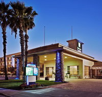 Holiday Inn Express Corning - Accommodation Alabama