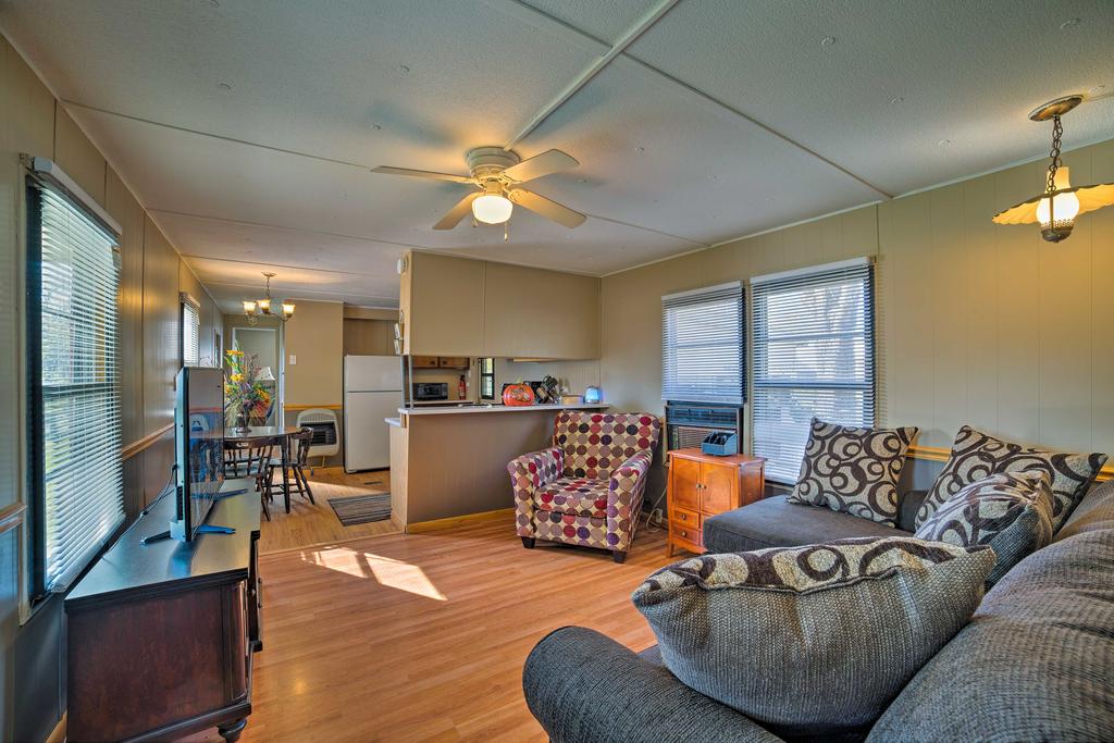 Home In Waterloo - Walk To Pickwick Lake With Fishing - thumb 3