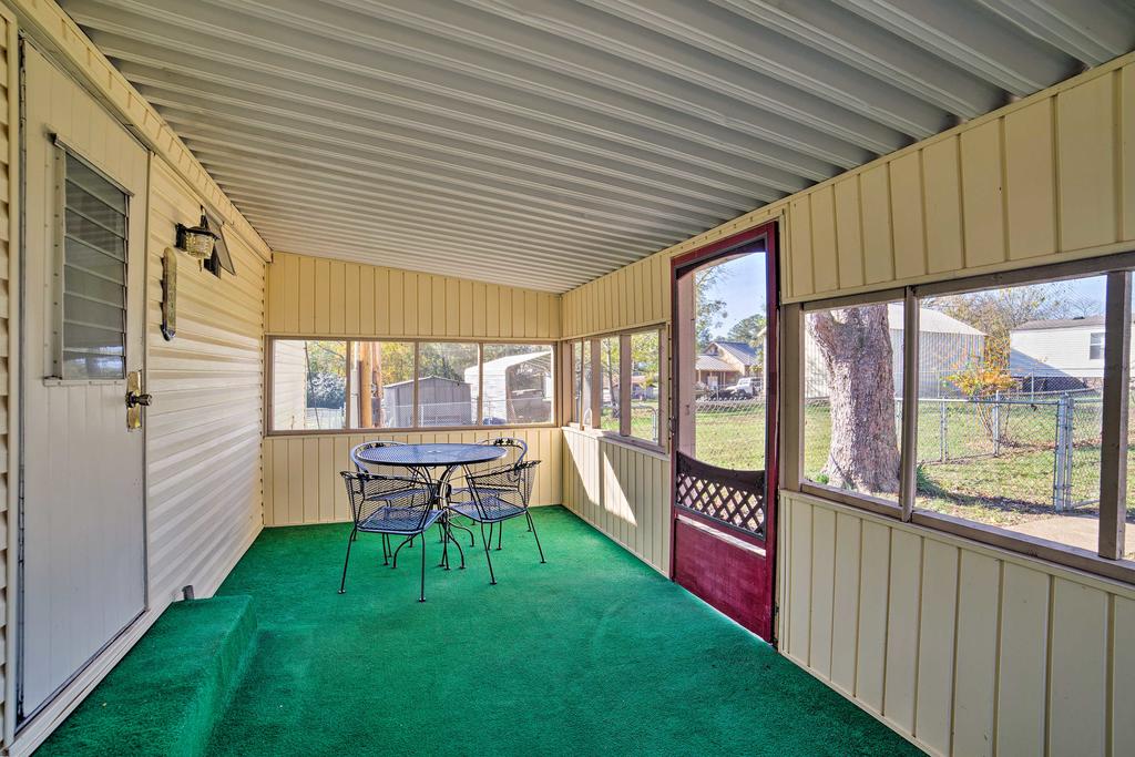 Home In Waterloo - Walk To Pickwick Lake With Fishing - thumb 2