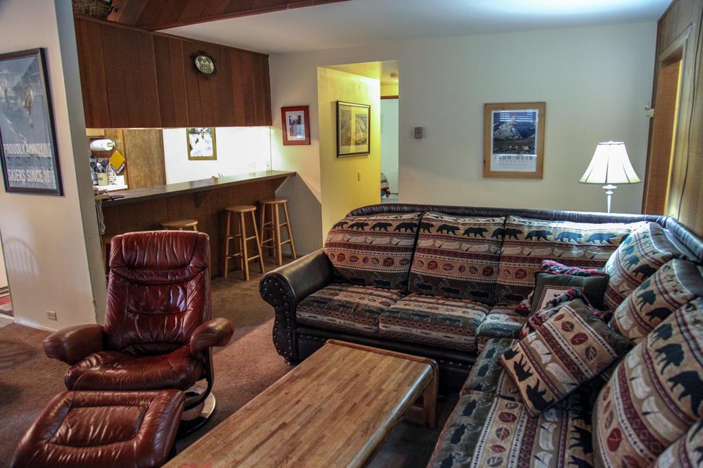 Horizons 4 #150 Condo - thumb 1