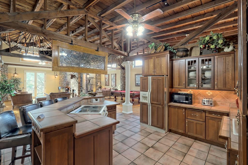 Hosteeva - Bryson City Loft 3BR Luxury Getaway - thumb 2