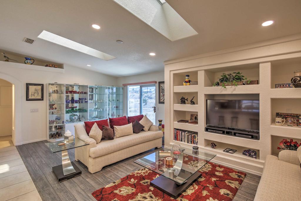 House With Grill, Balcony & Views Of Lake Havasu - thumb 2