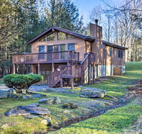 Kid-Friendly Lake Ariel Cabin with Resort Amenities! - Accommodation Alabama