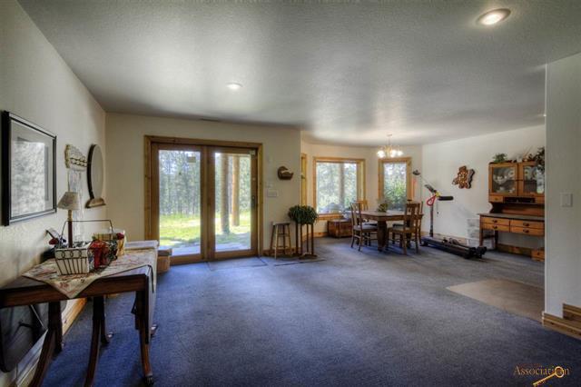 Knotty Pine Cabin - thumb 3