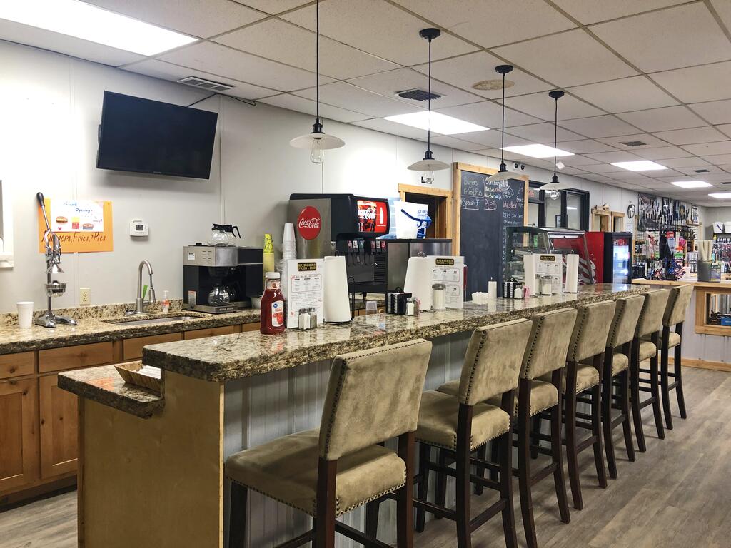 Lake Fork Resort - thumb 3