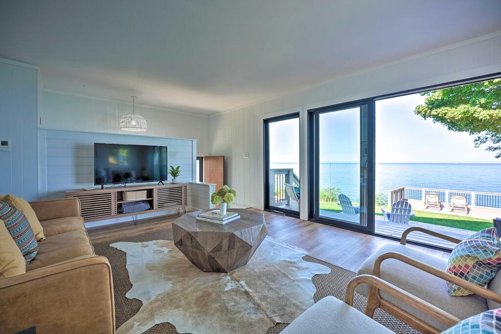 Lake Michigan Home With Multi-Level Deck And Views - thumb 2