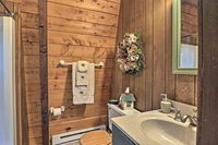 Lakefront Berkshires Retreat with Deck Dock and Boat Accommodation Alabama