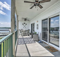 Lakefront Camdenton Condo with Deck, Shared Pool - Accommodation Alabama