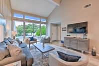 Lakefront Montgomery Condo with Country Club Access Accommodation Alabama