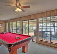 Lakeside Living at Cedar Creek with Yard & Fire Pit! - Accommodation Alabama