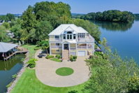 Large Home On Private Peninsula With Hot Tub  Sauna Home Accommodation Alabama