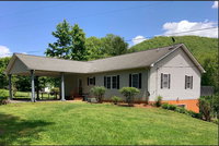 Leaf Trail Retreat Accommodation Alabama