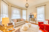 Lilac Victorian Downstairs Accommodation Alabama