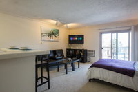 Lovely Apartment with Balcony by the Venice Beach Accommodation Alabama