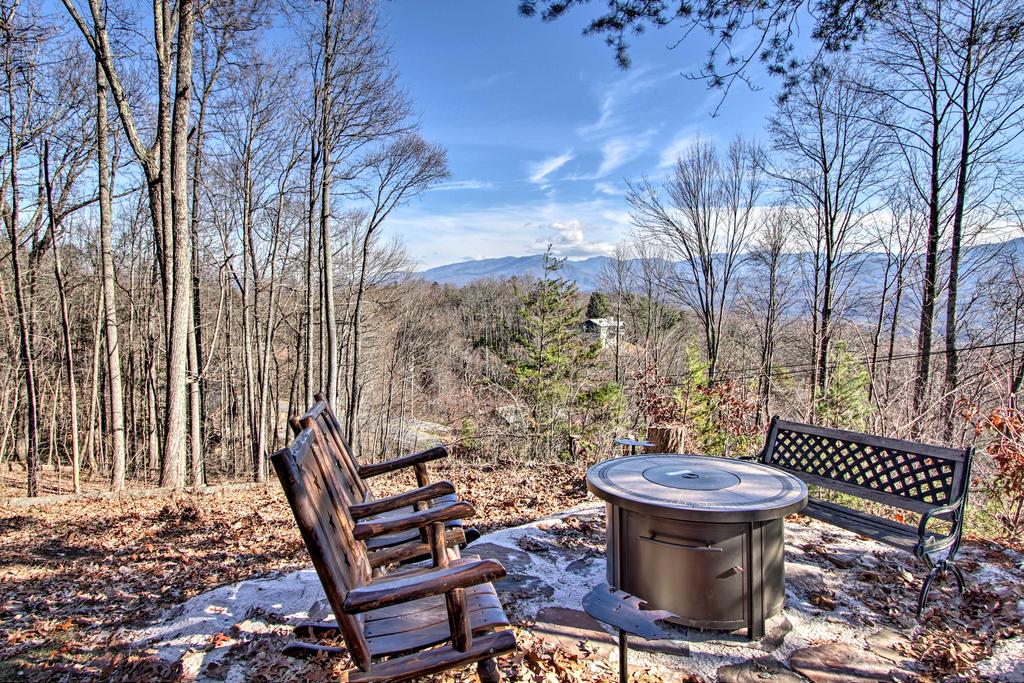 Luxe Gatlinburg Cabin With Panoramic Views & Hot Tub! - thumb 2