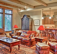 Luxury Big Sky Area Ski-In and Ski-Out Condo with Hot Tub! - Accommodation Alabama