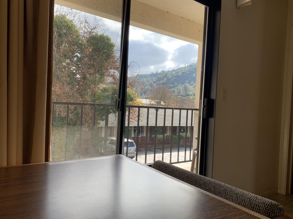 Mariposa Lodge - thumb 3