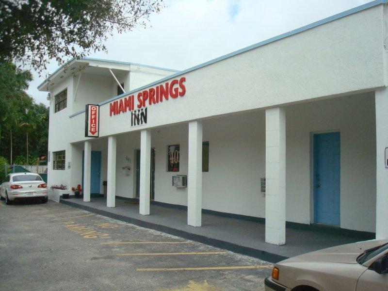 Miami Springs Inn - thumb 0